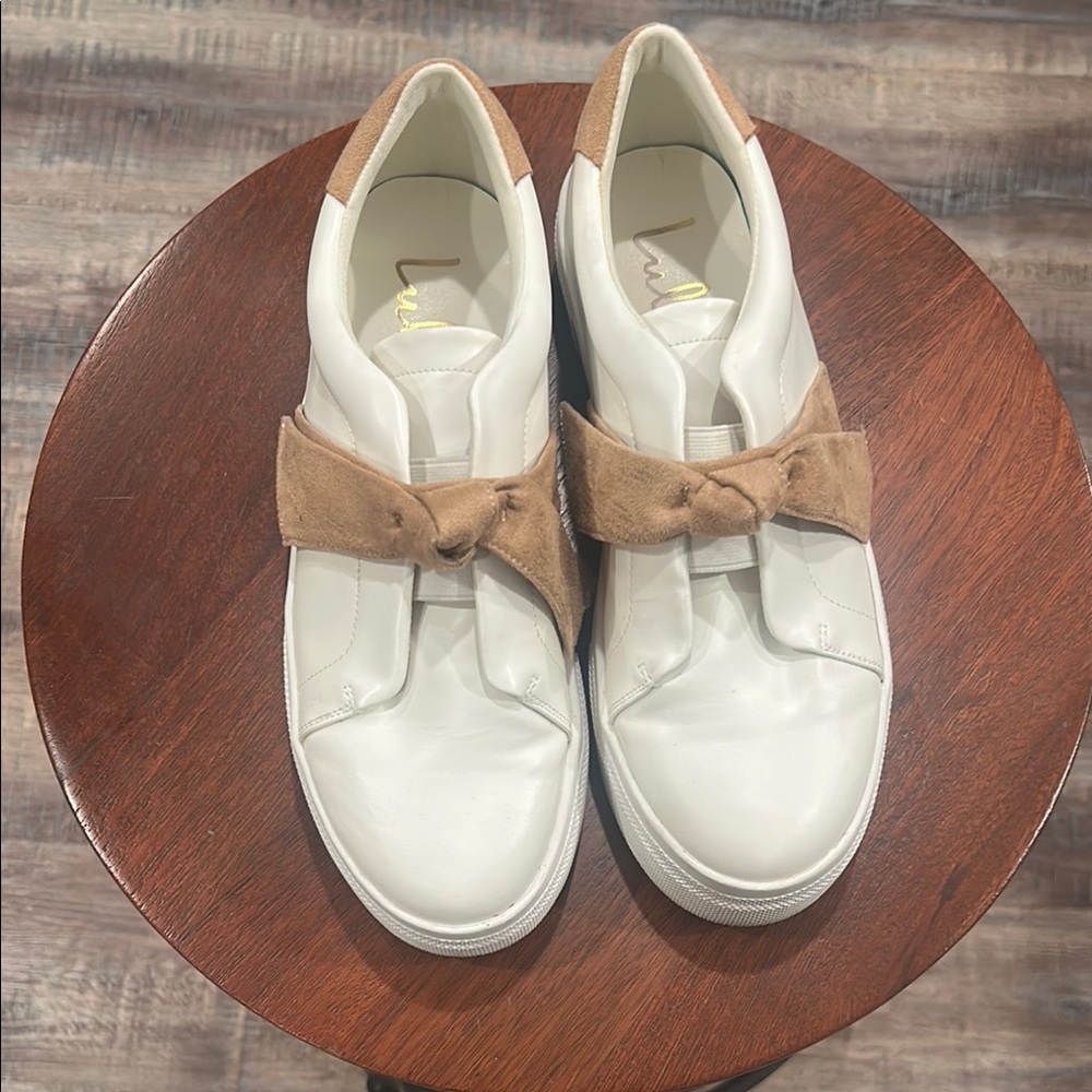 Lulus White and Tan Sneakers with Bow Accent